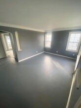 20704 E Gladstone Rd in Warrensville Heights, OH - Building Photo - Building Photo