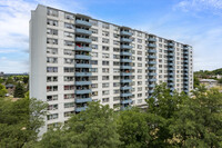 Mapleview Residences in Toronto, ON - Building Photo - Building Photo