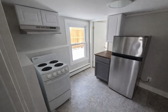 120 Broad St, Unit 1 in Catskill, NY - Foto de edificio - Building Photo