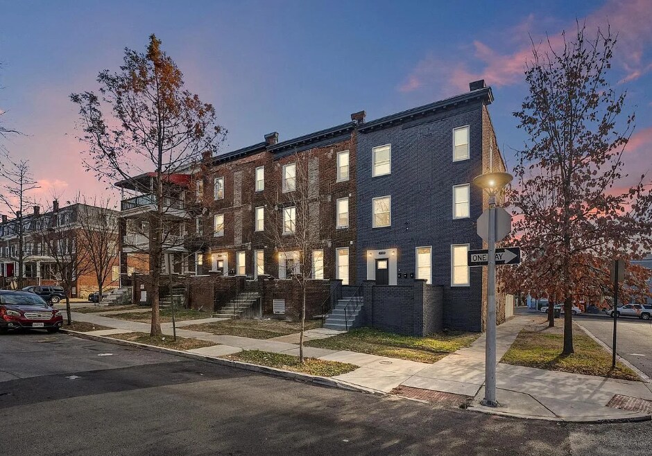 2301 Whittier Ave in Baltimore, MD - Building Photo