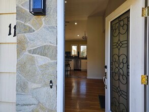 11 Brookfield Dr in Shelton, CT - Building Photo - Building Photo