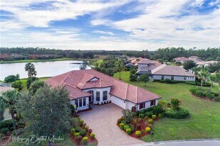 12501 Fairmont Dr in Ft. Myers, FL - Building Photo