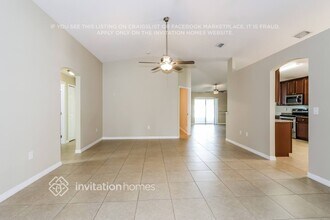 1290 Corbett Ln in Melbourne, FL - Foto de edificio - Building Photo