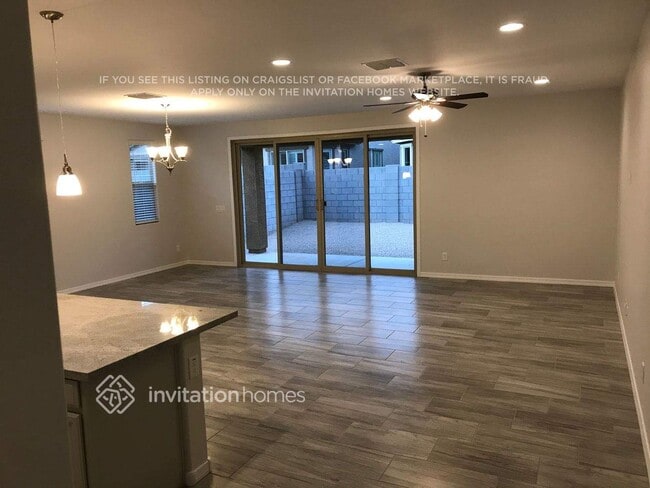 18240 W Carlota Ln in Surprise, AZ - Foto de edificio - Building Photo