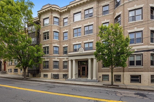 85 Saint Paul St, Unit 1