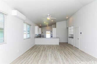 91-4042-4046 Hikuha St in Kapolei, HI - Building Photo - Building Photo