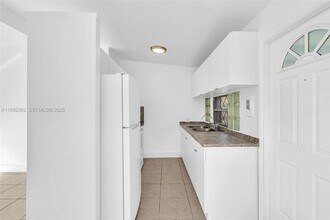 137 NW 29th Ave in Fort Lauderdale, FL - Building Photo - Building Photo