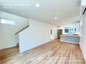 3640 13th Ave W in Seattle, WA - Building Photo - Building Photo