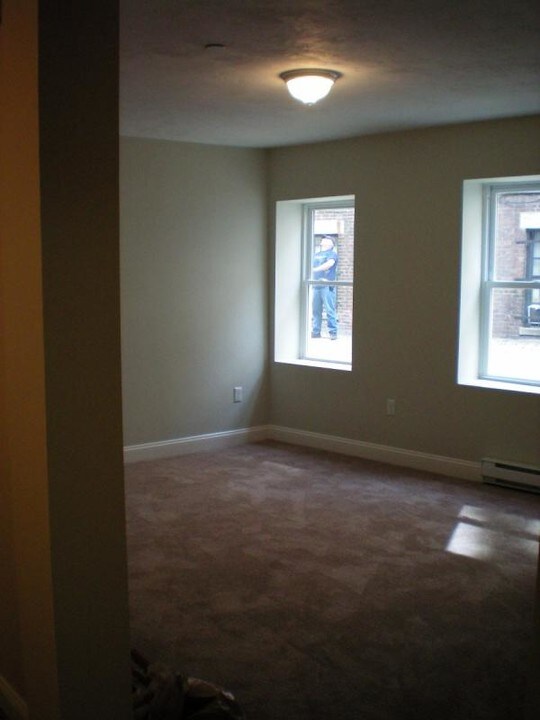 881 Huntington Ave-Unit -G-3 in Boston, MA - Foto de edificio