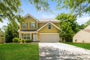 8122 Valley Ridge Dr in Union City, GA - Building Photo