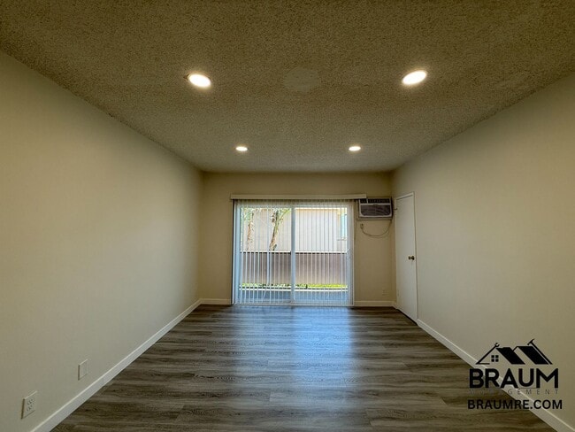 property at 5433 Sepulveda Blvd