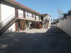 968 N Loma Vista Dr in Long Beach, CA - Building Photo - Building Photo