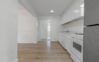 3749 Douglass Ave in Memphis, TN - Building Photo - Building Photo