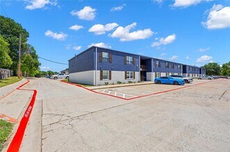 4639 Williams Rd in Benbrook, TX - Building Photo - Building Photo