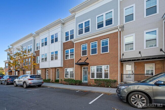 57 Cannon St in North Brunswick, NJ - Building Photo - Building Photo