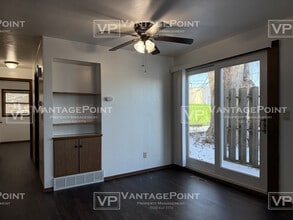 2721 N Locust St in Appleton, WI - Building Photo - Building Photo