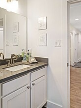 618 Branard St in Houston, TX - Foto de edificio - Building Photo