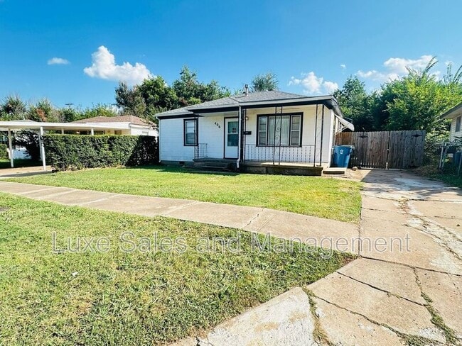property at 406 Elm St