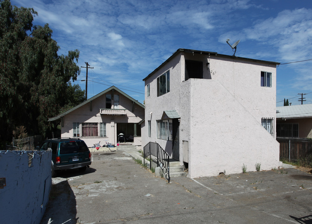 2126-2130 Osborn St in San Diego, CA - Building Photo