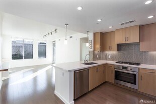 2655 Bush St, Unit 214 in San Francisco, CA - Building Photo