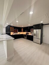 4529 SW 24th St in Fort Lauderdale, FL - Building Photo - Building Photo