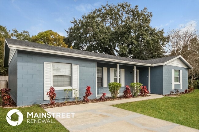 704 Gregory Dr in Casselberry, FL - Foto de edificio - Building Photo