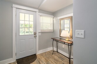 26 Hanover St in Asheville, NC - Building Photo - Building Photo