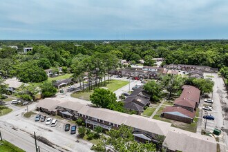 Clearview Townhouses in Jacksonville, FL - Foto de edificio - Building Photo
