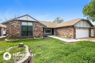 11225 Cimarron Dr in Oklahoma City, OK - Building Photo - Building Photo