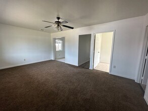 572 Vermont Ave in Turlock, CA - Building Photo - Building Photo