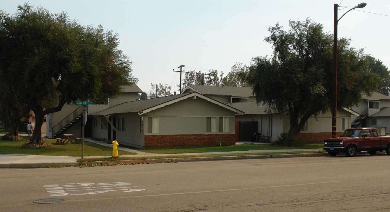 14242-14262 Locust St in Westminster, CA - Building Photo