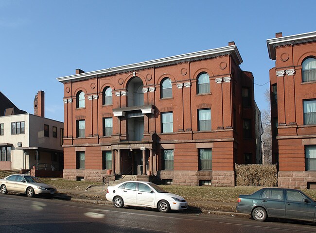 1904 Park Ave in Minneapolis, MN - Building Photo - Building Photo