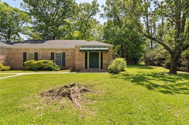 property at 2825 Cottage Hill Rd