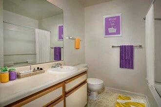 Harbour Gates Apartments in Annapolis, MD - Building Photo - Building Photo