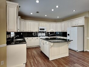 1649 Stillwater Park Ct in Marietta, GA - Building Photo - Building Photo