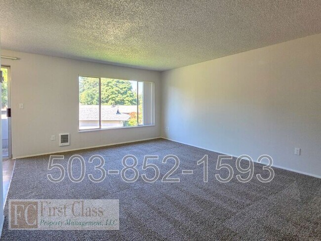 1320 NE 186th Ave in Portland, OR - Building Photo - Building Photo