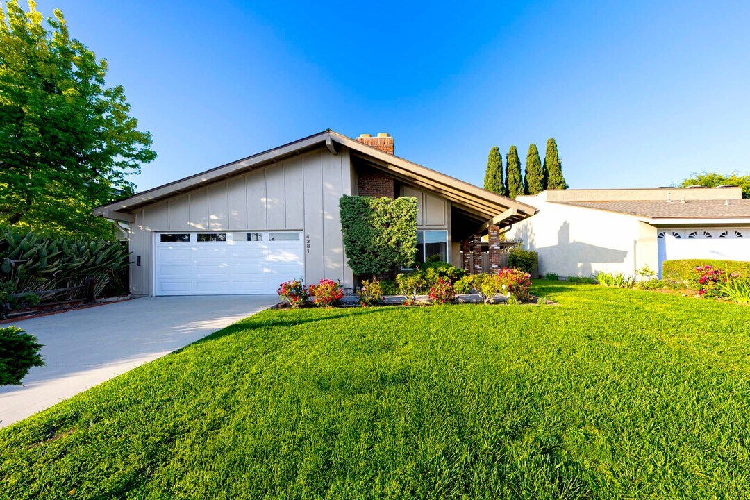 4381 Pioneer St in Irvine, CA - Building Photo