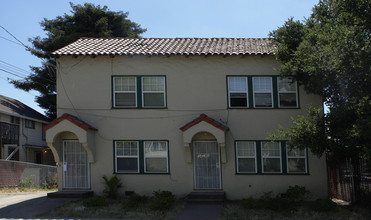 3424-3426 Dimond Ave in Oakland, CA - Building Photo - Building Photo