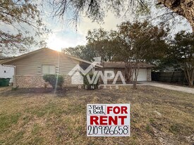 4322 Eagle Nest Dr in San Antonio, TX - Building Photo