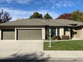 8470 W Donnybrook Dr in Boise, ID - Building Photo
