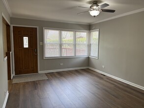 3037 Florence Ave in Steger, IL - Building Photo - Building Photo