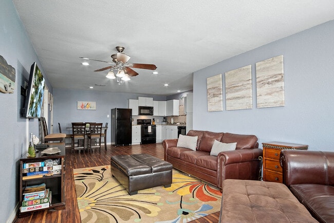 6275 TX-361 in Port Aransas, TX - Building Photo - Building Photo