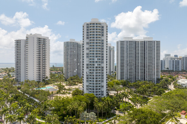 North Tower at the Point in Aventura, FL - Building Photo - Building Photo