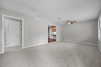 2817 John St in La Marque, TX - Building Photo - Building Photo