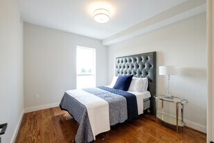 318 N Harvard St in Boston, MA - Building Photo