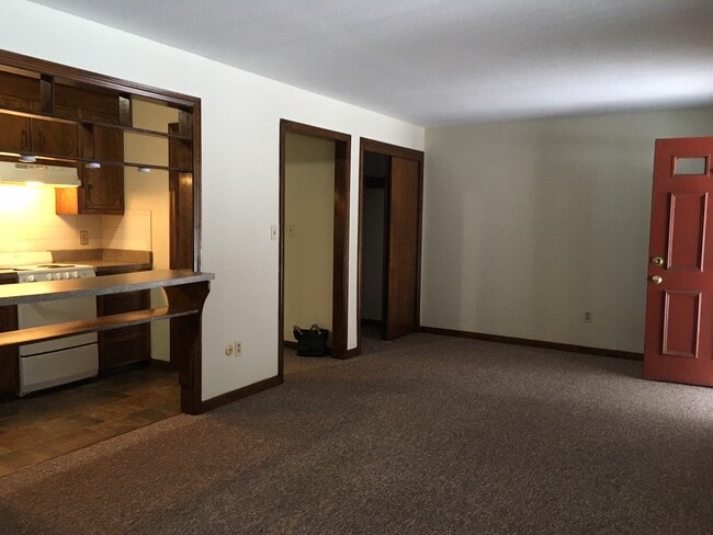 Brookside Apartments in Westfield, MA - Building Photo - Building Photo