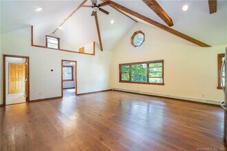 222 CT-37 in New Fairfield, CT - Building Photo - Building Photo