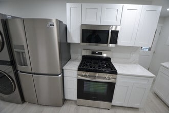 15 Avalon St in Revere, MA - Building Photo - Building Photo