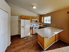 4151 W 5400 S in Roy, UT - Foto de edificio - Building Photo