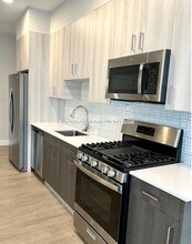 340 Bremen St-Unit -209 in Boston, MA - Building Photo - Building Photo